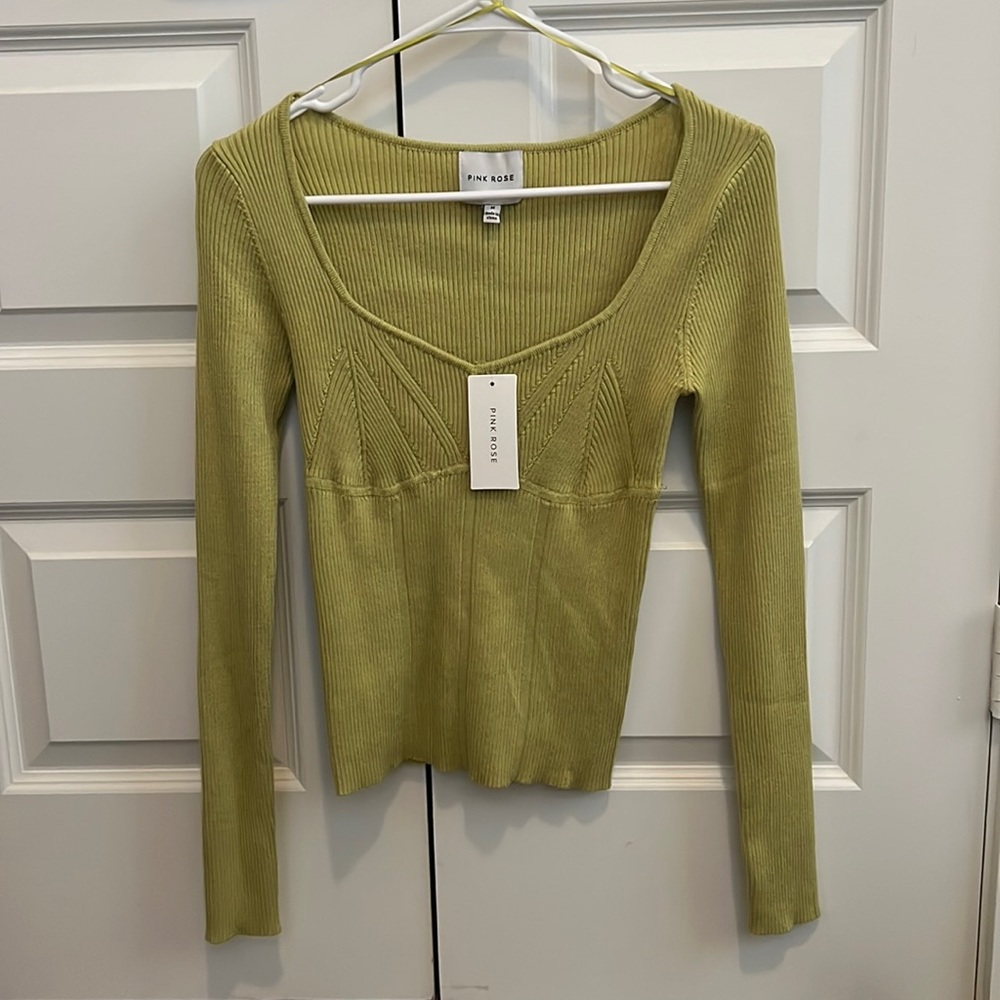 NWT Pink Rose ribbed long sleeve size M
